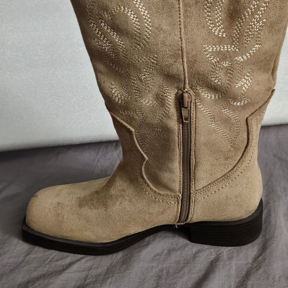 No Boundaries Women's Square Toe Western Boots Tall Tan Suede Size 8 Cowgirl NWT - Picture 3 of 10